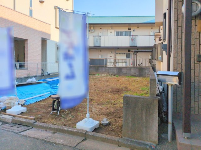 ふじみ野市北野２丁目の売地の外観|上福岡駅徒歩11分！
現況更地につき取り壊し費用等不要です。
イオンタウンふじみ野へ徒歩で行ける近さで便利♪

資料請求やご見学などお気軽にお問い合わせください。