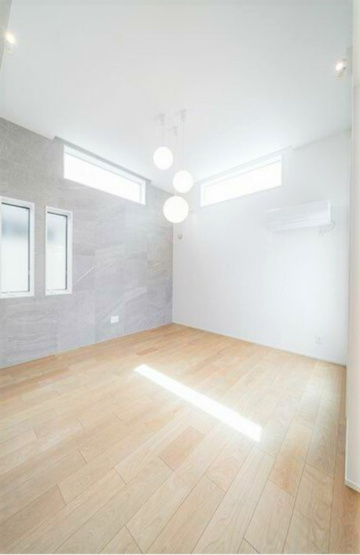 【居間・リビング】 | 【仲介手数料４８０万円が無料！】■自由が丘８分■リビング吹抜け■ルーフバルコニー | 【最大ポイントは「諸費用が４８０万円ＯＦＦ」です！！】
■リビングは豪快な吹抜け
■ルーフバルコニー
■セコムホームセキュリティ
■ハイグレード仕様
■住宅性能評価
■外壁通気工法
■長期優良認定