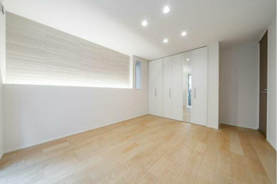 【洋室】 | 【仲介手数料４８０万円が無料！】■自由が丘８分■リビング吹抜け■ルーフバルコニー | 【最大ポイントは「諸費用が４８０万円ＯＦＦ」です！！】
■リビングは豪快な吹抜け
■ルーフバルコニー
■セコムホームセキュリティ
■ハイグレード仕様
■住宅性能評価
■外壁通気工法
■長期優良認定