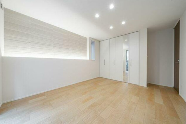 【洋室】 | 【仲介手数料４８０万円が無料！】■自由が丘８分■リビング吹抜け■ルーフバルコニー | 【最大ポイントは「諸費用が４８０万円ＯＦＦ」です！！】
■リビングは豪快な吹抜け
■ルーフバルコニー
■セコムホームセキュリティ
■ハイグレード仕様
■住宅性能評価
■外壁通気工法
■長期優良認定