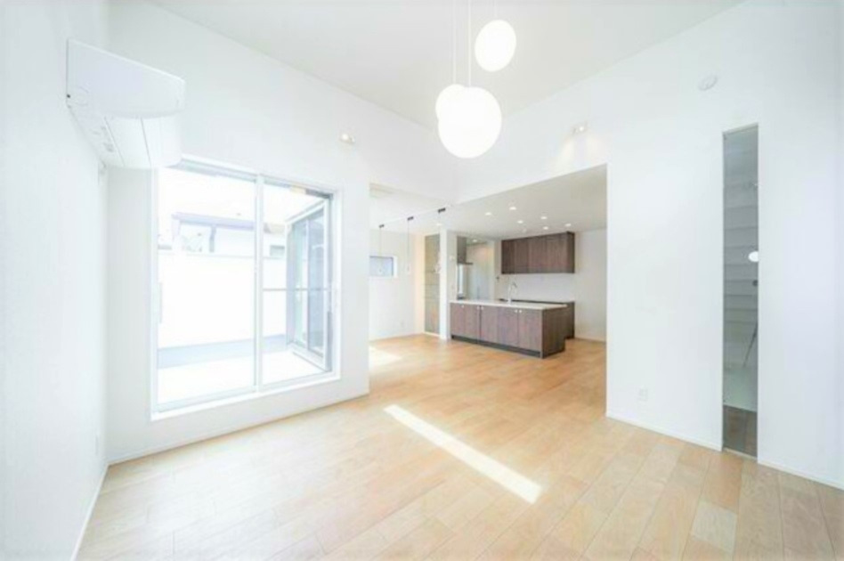 【仲介手数料４８０万円が無料！】■自由が丘８分■リビング吹抜け■ルーフバルコニーの画像