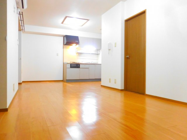 ルミエールの居間・リビング