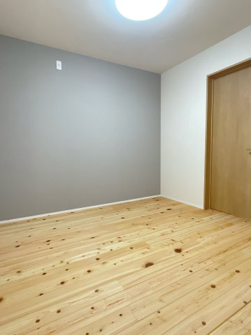 南手城町二丁目　戸建住宅の洋室