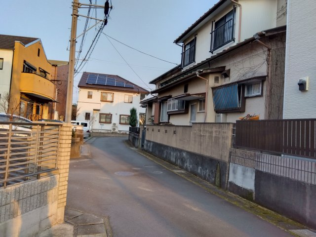 売土地　三島市大場の前面道路含む現地写真|国道136号線まで車で3分です。多方面へのアクセス良好です。
