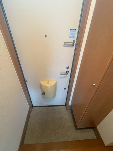 オリーブハウスヒダカの玄関