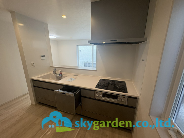 藤沢市高倉9期　新築戸建　全2棟2号棟のキッチン|キッチンでお料理をお楽しみください