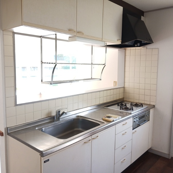 対面式のシステムキッチン