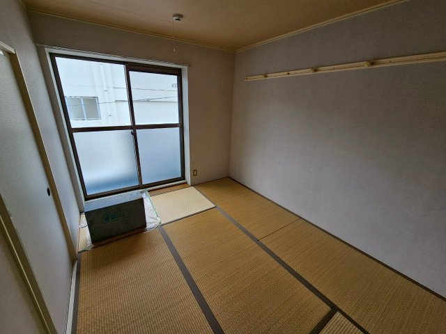 江川マンションの和室