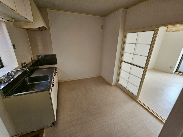 江川マンションの居間・リビング