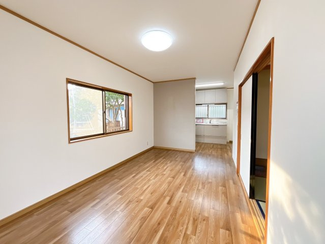 【居間・リビング】 | 上里町七本木　中古住宅