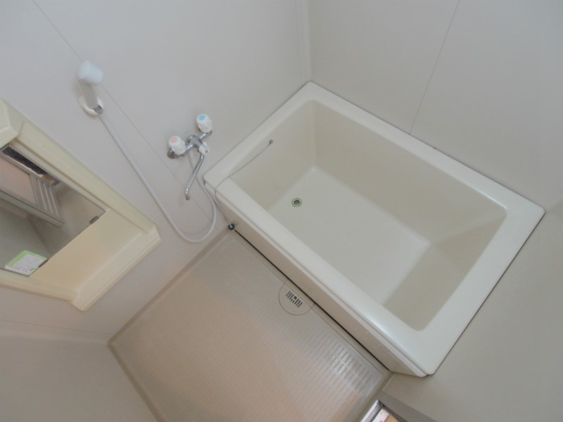 ニュークレストール光ケ丘の浴室