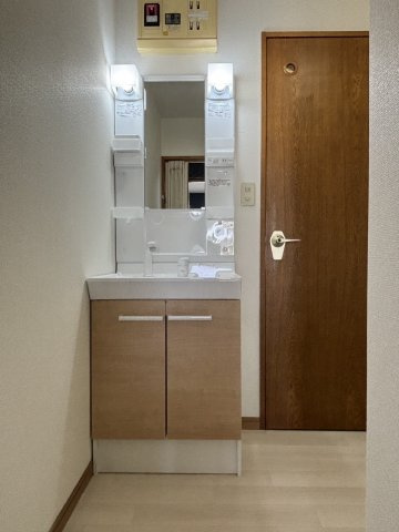 ヒーローマンション･椛の洗面所