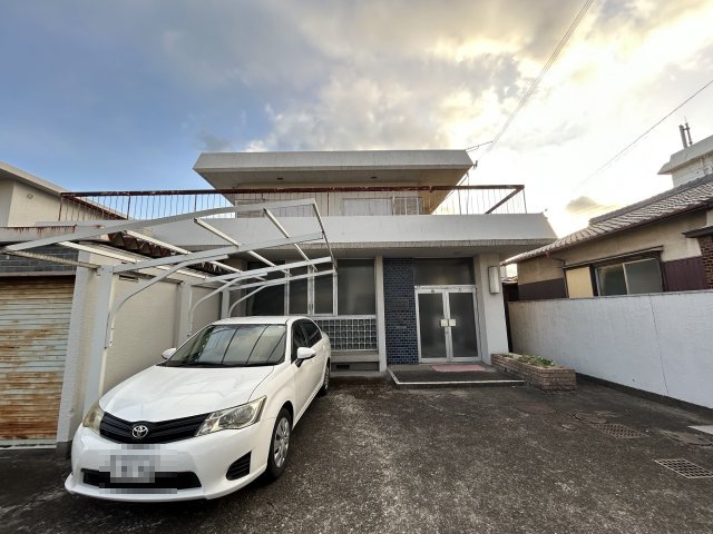 和歌山市島橋東ノ丁・店付住宅・54657の駐車場