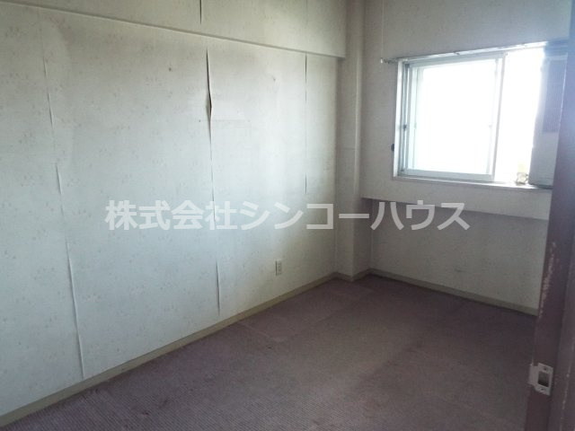 【洋室】 | 第二サンライズ伊奈 | 窓があると明るいだけでなく換気もできます！