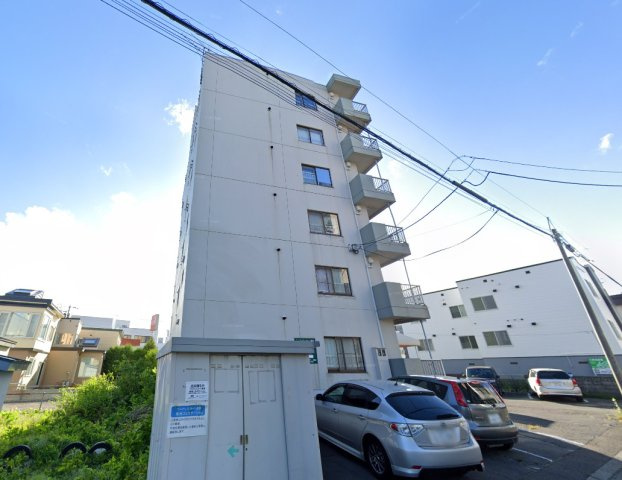 北海道恵庭市　一棟マンションの外観