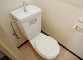 北海道恵庭市　一棟マンションのトイレ