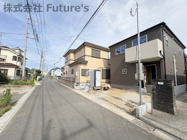 三郷市彦野1丁目　新築戸建　全1棟の前面道路含む現地写真|前面道路含む現地写真です。
