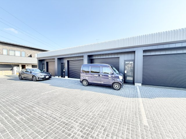 ゴリラストレージの駐車場