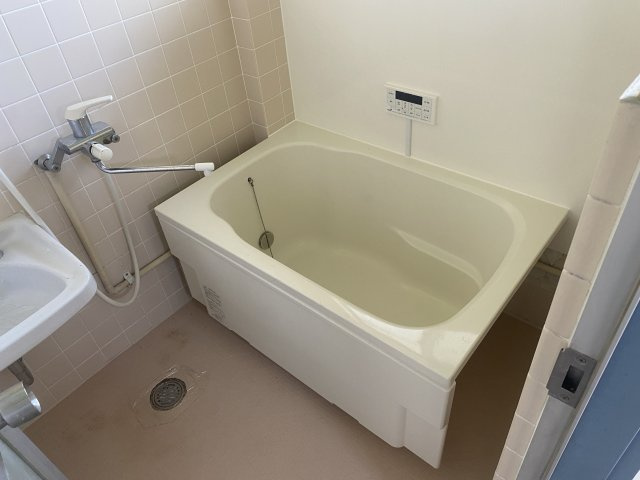 メゾンシェーネの浴室|お風呂です