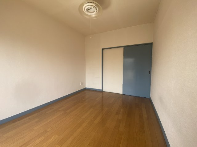 メゾンシェーネの洋室