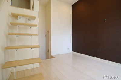 【内装】 | LEXELLA SAKO | 明るい色調の室内です