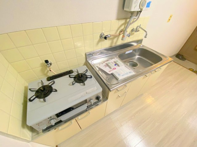 【設備】 | 寺田ビル | コンロは2口コンロですのでお料理が快適に！