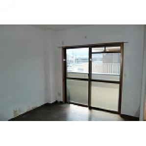 ピースフルおがたのその他|おしゃれなリビングです