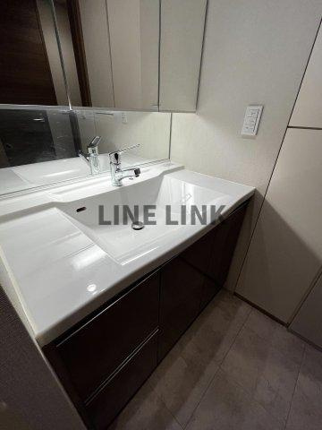 ブランズタワー御堂筋本町の洗面所