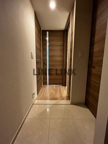 ブランズタワー御堂筋本町の玄関