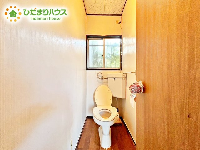 【トイレ】 | 北茨城市中郷町汐見ケ丘　中古戸建て | 落ち着いた空間のお手洗いです。