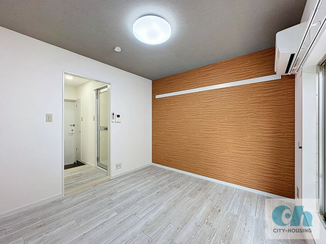 スペース矢口 102号室の居間・リビング