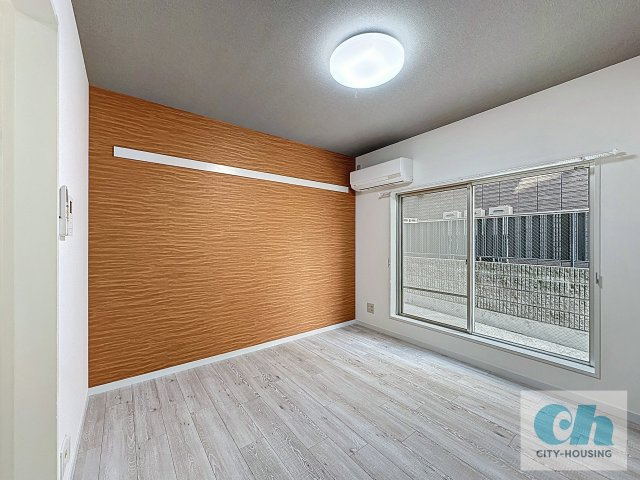 スペース矢口 102号室の居間・リビング