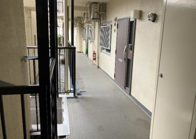 【その他共用部分】 | ネオコーポ町田 | 共用部分は、一棟の建物に住む区分所有者全員が共同で所有するとし、共用部分の管理、補修などは、区分所有者で形成される管理組合が行います。個人の判断で勝手に変更することはできませんので覚えておきましょう。