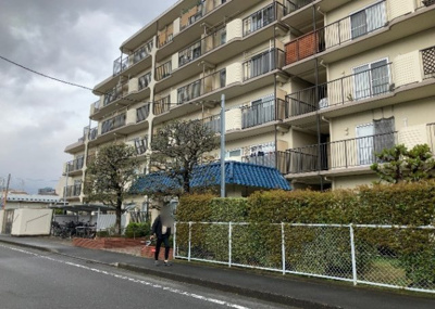 【外観】 | ネオコーポ町田 | マンションの外観は非常に重要なポイントです！外観の善し悪しは資産価値に大きな影響を与えます。外観のいいマンションを購入することで、高値で売却がしやすく、買い手が見つかりやすいというメリットがあります。