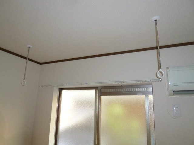 目白ハウスの内装|★便利な室内物干しフック★