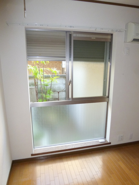 目白ハウスのセキュリティ|★安心　防犯シャッター完備★