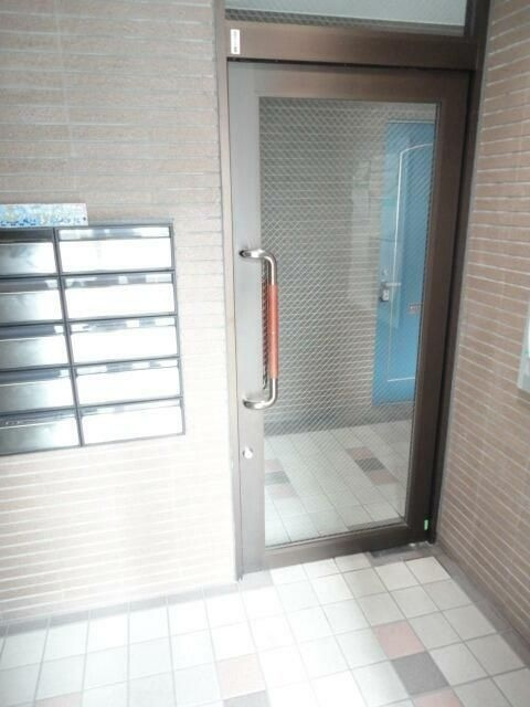 ソフィア西浅草のエントランス