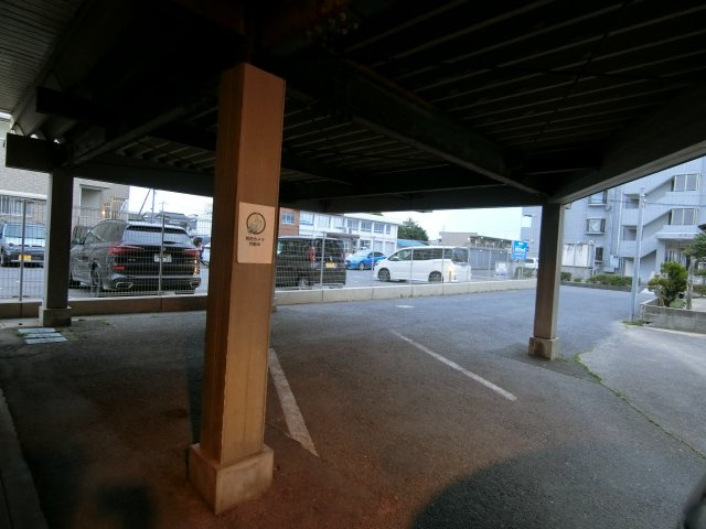 東福原Kテナントの駐車場