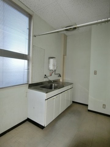 東福原Kテナントのキッチン