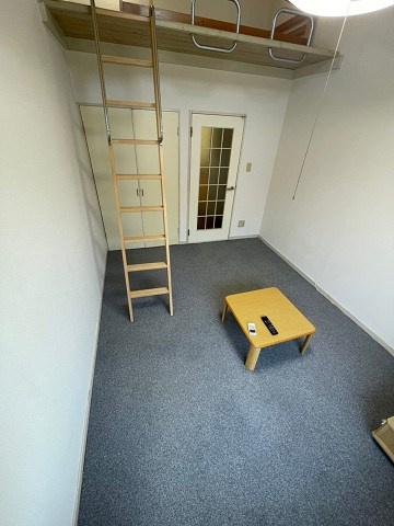 レオパレス白糸の居間・リビング