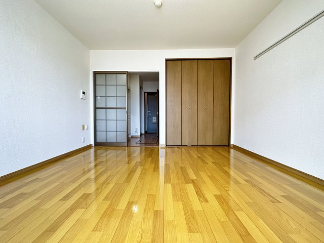 kanada A棟の居間・リビング