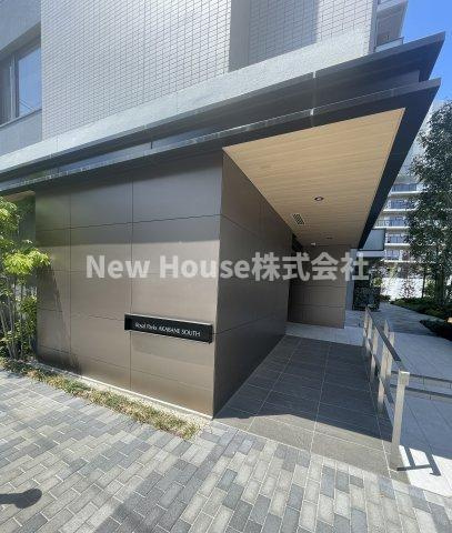 ロイヤルパークス赤羽サウス のエントランス