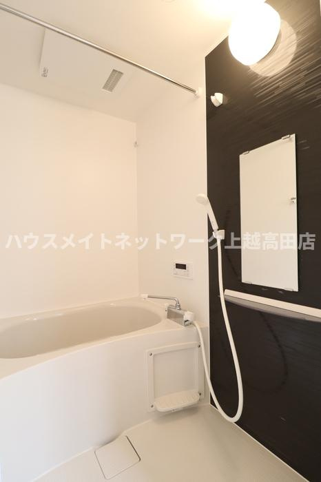 ラグナタウン西城 Ｂの浴室|浴室