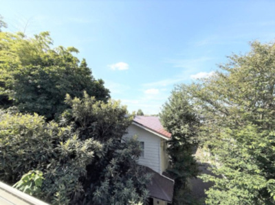 【展望】 | 【仲介手数料２９０万円が無料！】■富士山も見える豪快な眺望■ＬＤＫ２２帖 | ■１階からの眺望も良いです。
「諸費用が２９０万円ＯＦＦ」です！
■ＬＤＫから豪快な景色を望みます
■ＬＤＫ２２．６帖
■車庫は幅３ｍ、長さ７ｍあります
■高断熱住宅
■省エネ性能ラベル
■内覧可