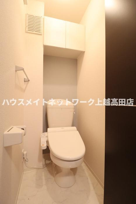 メゾン ド オランジュのトイレ|温水洗浄暖房便座