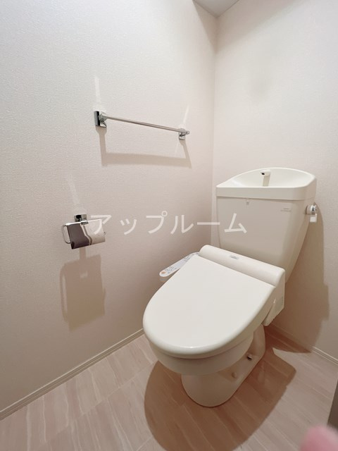 春日井市勝川町２丁目のアパートのトイレ