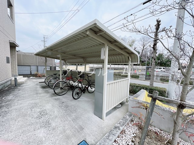春日井市勝川町２丁目のアパートの外観