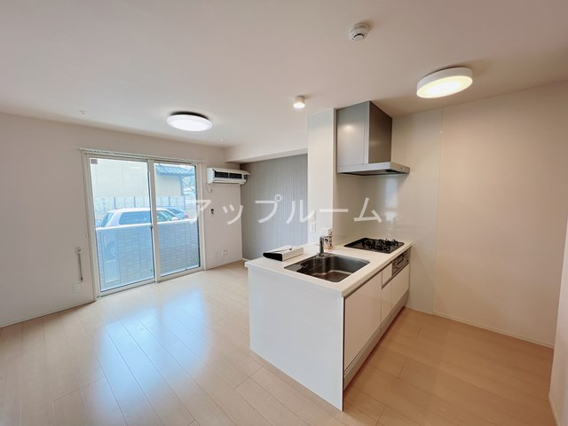 春日井市勝川町２丁目のアパートの居間・リビング