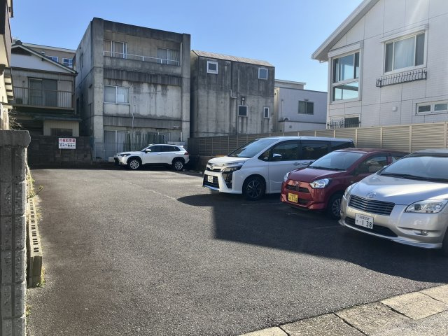 【周辺】 | 名古屋市守山区元郷一丁目 | 東側
北側道路でプライベート性の高さ◎