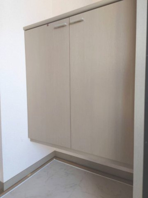 【設備】 | メゾンサンガ | シューズボックス